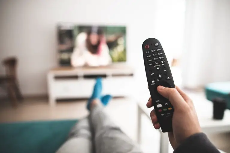 Filme aufnehmen und herunterladen: 5 Möglichkeiten für Smart TVs